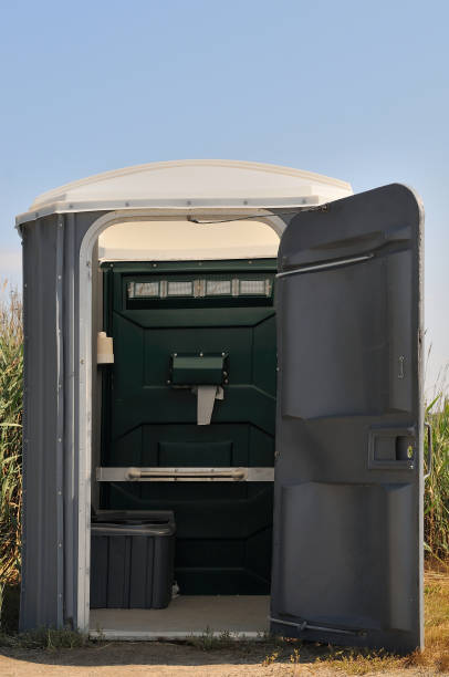 Best Portable restroom trailer rental  in Avodo Heights, CA